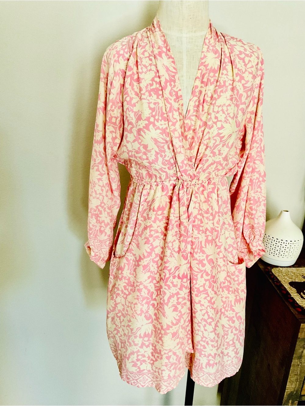 Natalie Martin Women 100% Silk Pink & Cream Floral Mini Dress . Size X Small